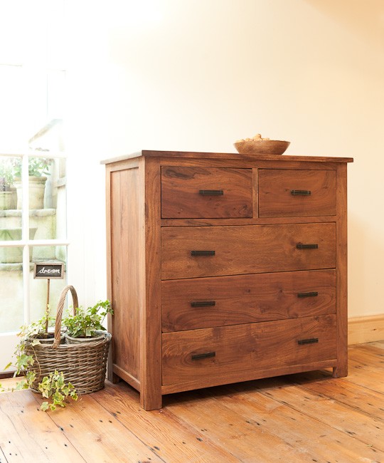 solid wood bedroom furniture | casa bella furniture uk